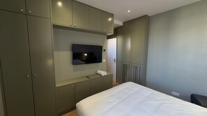 Classic Room, 1 Queen Bed