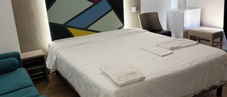 Double Room | In-room safe, desk, laptop workspace, blackout drapes