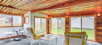 1 Mi to Shore: Lake Michigan Retreat w/ Game Room!