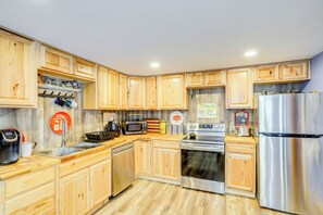 House (4 Bedrooms) | Interior - 4 Mi to Dtwn Catskill: Mtn-view Home (Catskill)