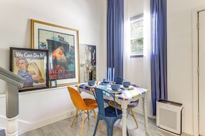 Apartment (1 Bedroom) | Interior - 7 Mi to Dtwn: Charming Couple's Cove in Cincinnati (Cincinnati)