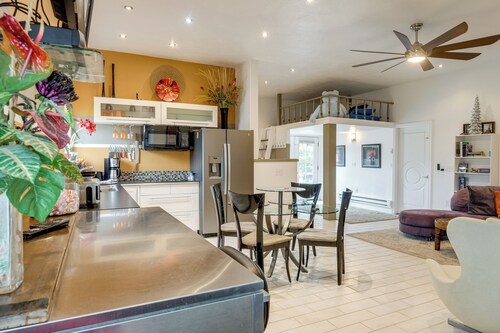 11 Mi to Bear World: Riverfront Getaway in Rigby