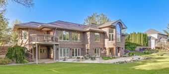 9 Mi to Svsu: Family Home w/ Deck & Yard