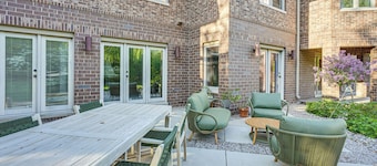 9 Mi to Svsu: Family Home w/ Deck & Yard