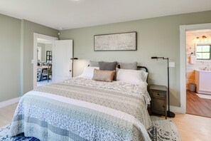 House (5 Bedrooms) | Interior - Pond Views: Spacious Family Home in Presque Isle! (Presque Isle)