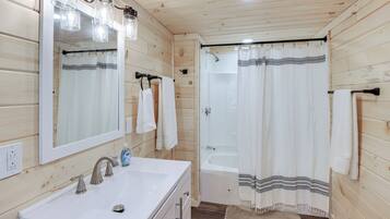 Rumah (5 Bedrooms) | Interior
