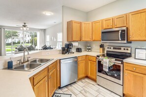 Apartment (3 Bedrooms) | Interior - < 1 Mi to Legends Golf Resort: Condo w/ Pool! (Myrtle Beach)