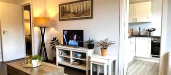 Cityview Retreat - 2-Bed Apartment - Free Parking
