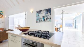 Stórt einbýlishús | Internet