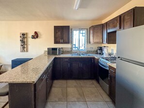 House | Internet - Casita With Excellent in Town Location (Puerto Peñasco)