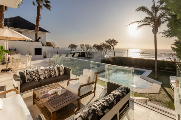 Internet - Incredible 6bed w Pool in Camps Bay Villa Galazzio (Cape Town)
