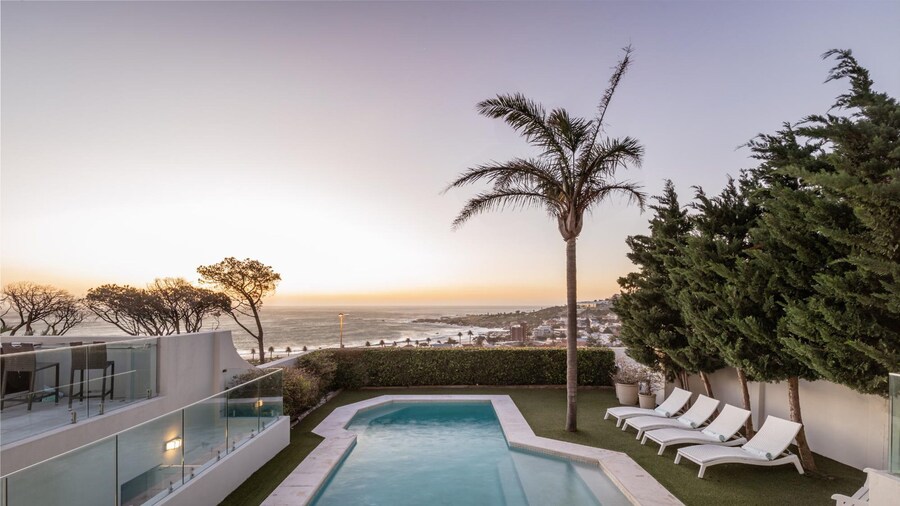 Incredible 6bed w Pool in Camps Bay Villa Galazzio