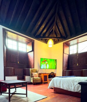 2 bedrooms, iron/ironing board, WiFi, bed sheets - Traditional Full House - Gara & Chico (Garachico)