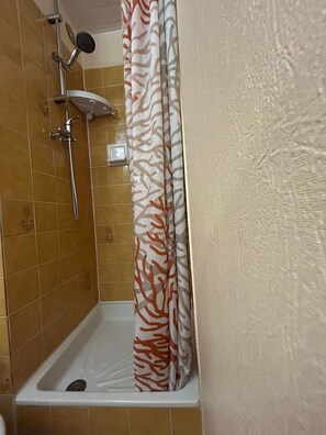 Haartrockner, Toilettenpapier