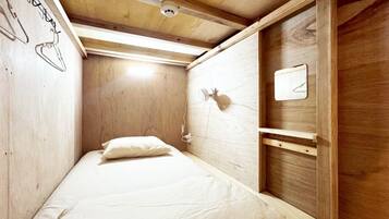 Shared Dormitory, Women only, Non Smoking | Blackout drapes, free WiFi