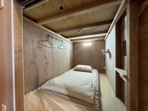 Shared Dormitory, Women only, Non Smoking | Blackout drapes, free WiFi