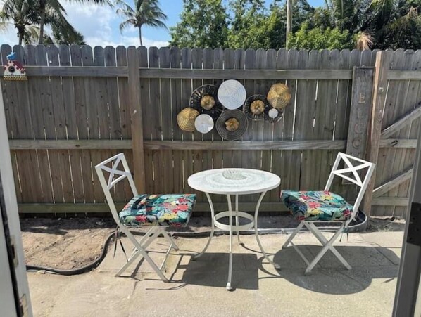 Outdoor dining