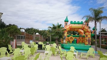 Childrenâs area
