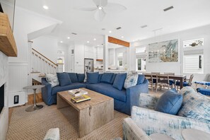 Smart TV - Sun Days Coming: Elegant 4-Bdr Retreat in Carillon Beach, Near Pool & Gulf (Panama City Beach)