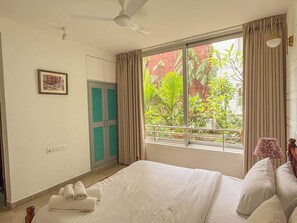 Apartment - Modern 2BR w Pool Near Candolim and Coco Beach (Verem)