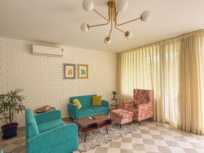 Apartment - Modern 2BR w Pool Near Candolim and Coco Beach (Verem)