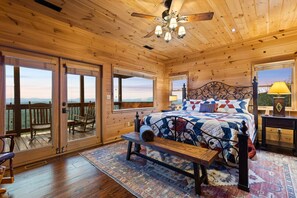 4 bedrooms, desk, iron/ironing board, travel cot