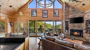 Smart TV, fireplace, video games, table tennis