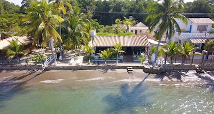 Beachfront Cabin With Wi-fi