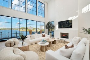 Smart TV, fireplace, offices