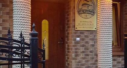Captain's Villa * Double Room with Private Bathroom and Balcony