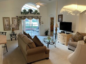 Smart TV - Charming 4-bedroom villa with WiFi, AC in wonderful Kissimmee (Kissimmee)