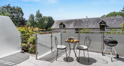 The Willow - Luxury Hideaway