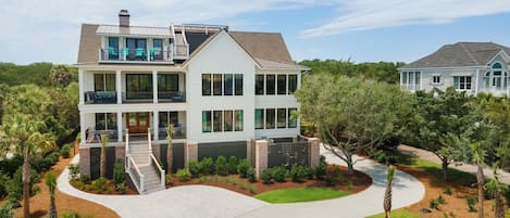 Casa, camere multiple | Esterni