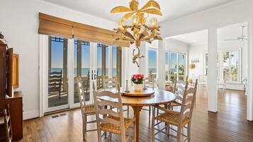 獨棟房屋, 5 間臥室 | 用餐區