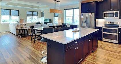 Atlantic Beach House | Spacious Home w. Elevator + Easy Beach Access