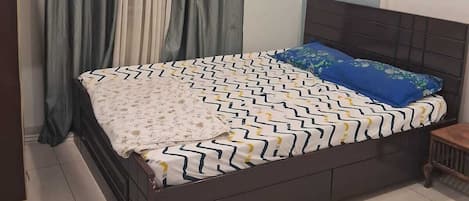 1 bedroom, iron/ironing board, WiFi, bed sheets