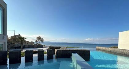 Horizon Luxury Seafront Villa