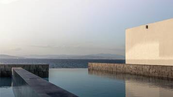 Luxury Villa, Sea View | Private pool