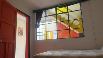 9 habitaciones y wifi