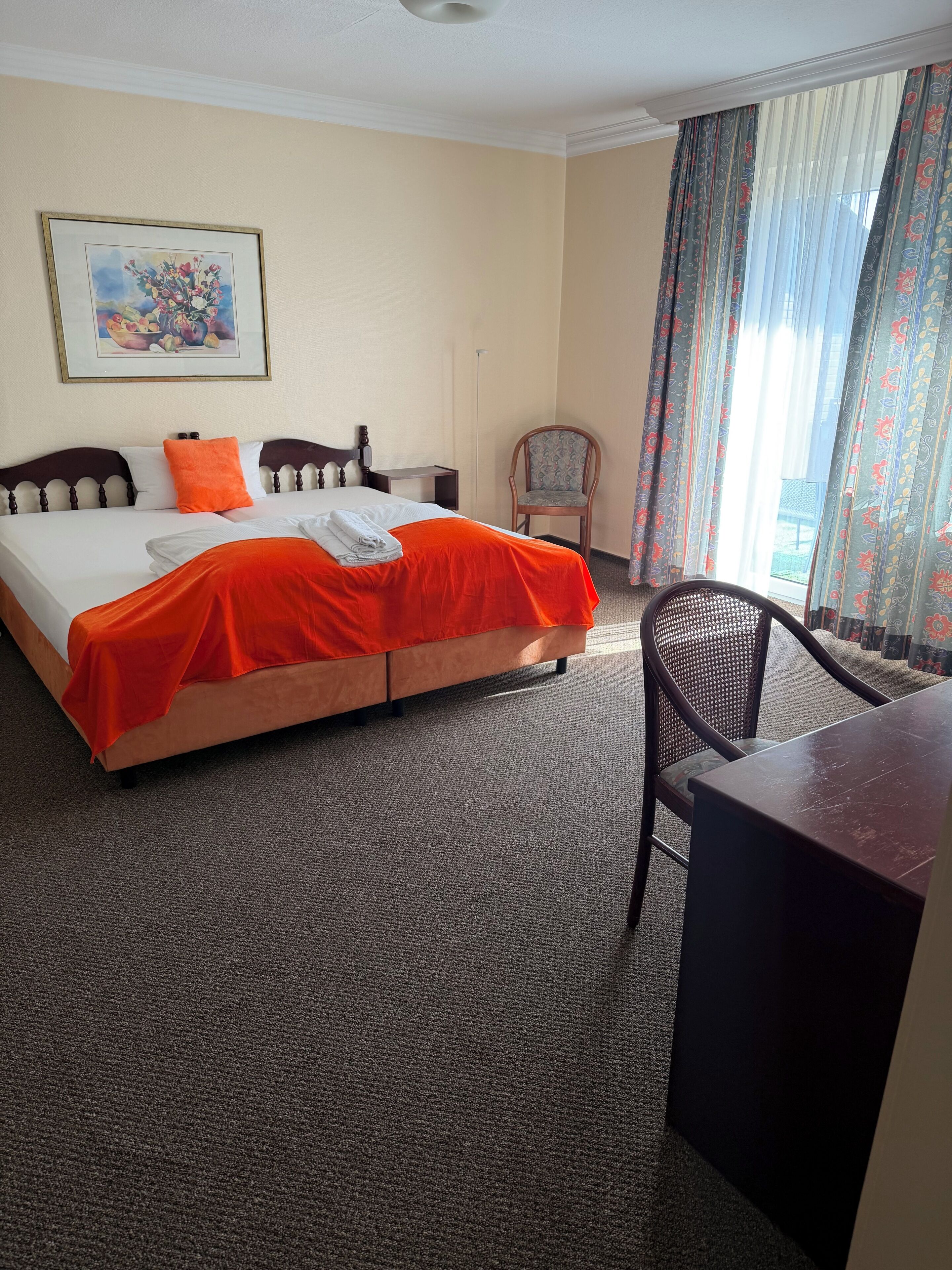 Classic Double Room, Non Smoking, Garden View | Desk, laptop workspace, free WiFi, bed sheets