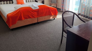 Classic Double Room, Non Smoking, Garden View | Desk, laptop workspace, free WiFi, bed sheets