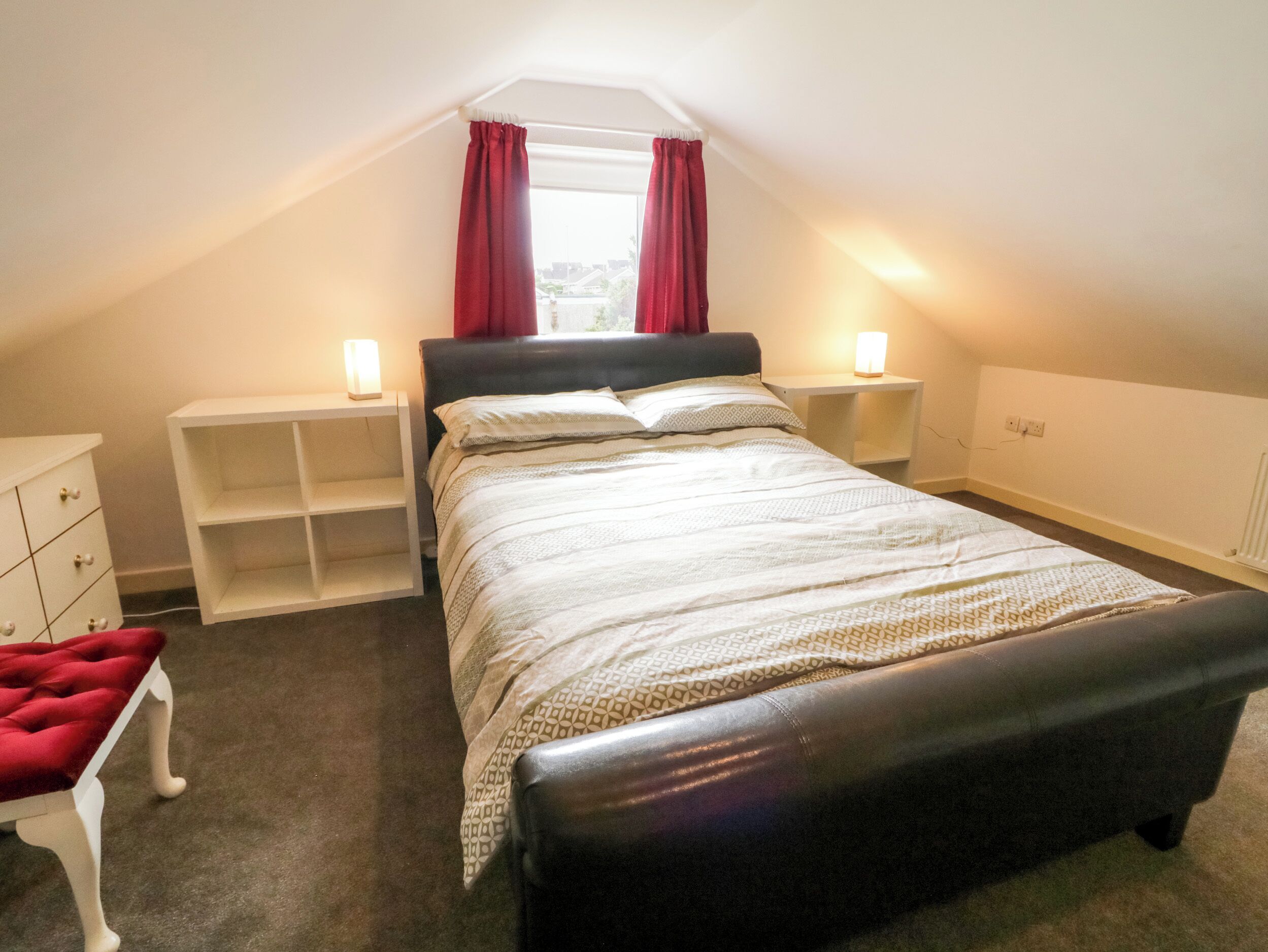 Décoration personnalisée, ameublement personnalisé, Wi-Fi gratuit