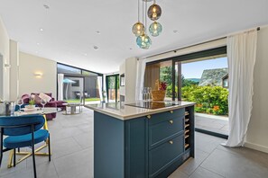 Interior - The Wren (Abergavenny)
