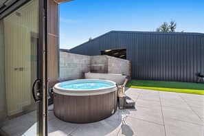 Terrace/patio - The Wren (Abergavenny)