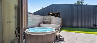 The Wren - Luxury Retreat