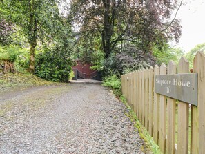 Property grounds - Serenity (Windermere)