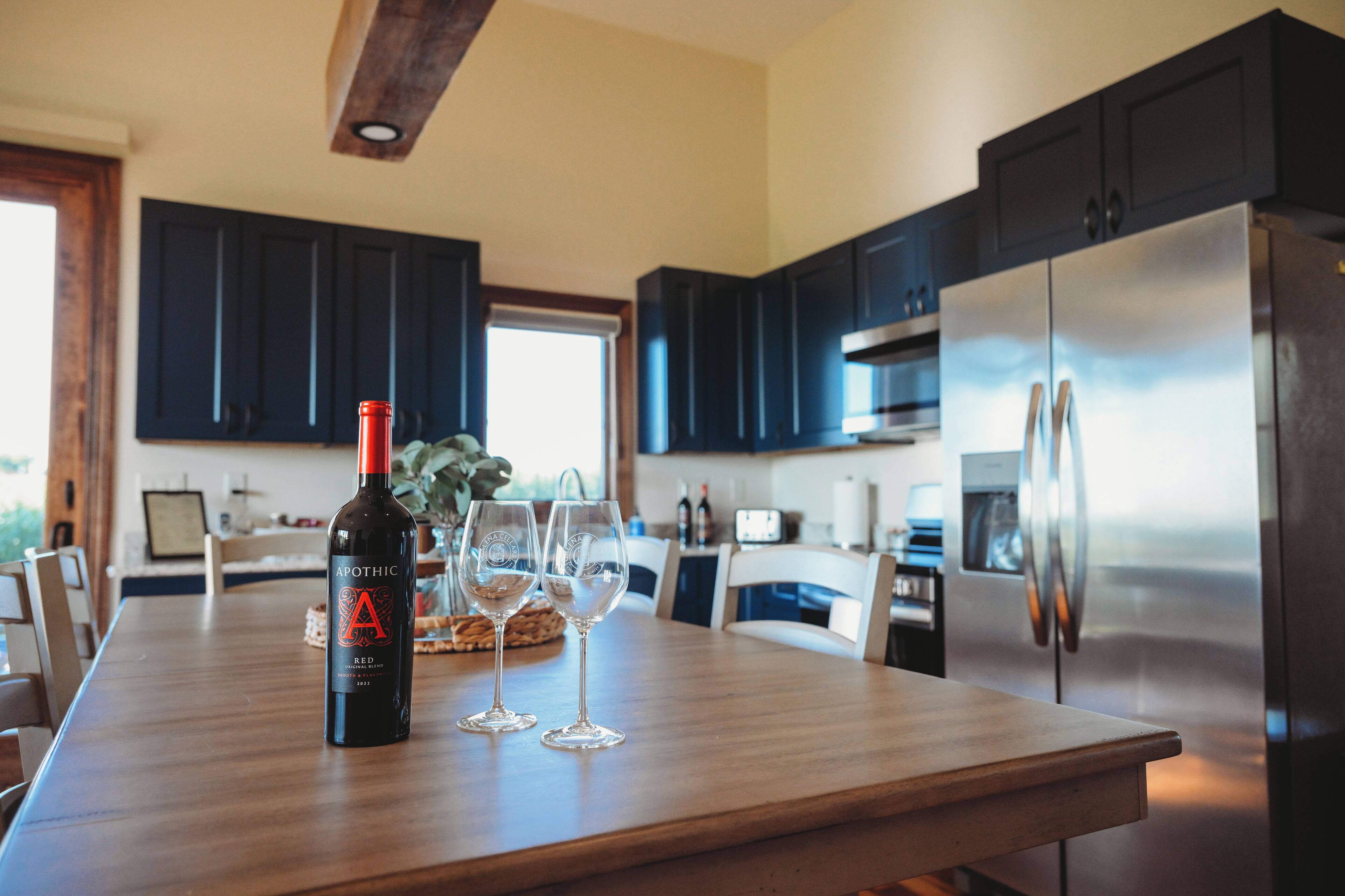 雪櫃、微波爐、焗爐、爐具