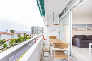 Outdoor dining - Home2Book Wichi Paradise Holiday Apartment (Punta del Hidalgo)