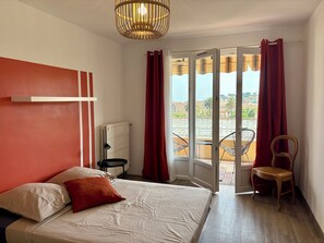 2 chambres, fer et planche Ă repasser, Wi-Fi, draps fournis