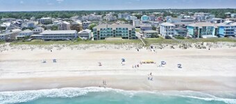 Oceanfront, Pool, Walk Everywhere, Pet Friendly, 1st Floor, Direct Beach Access